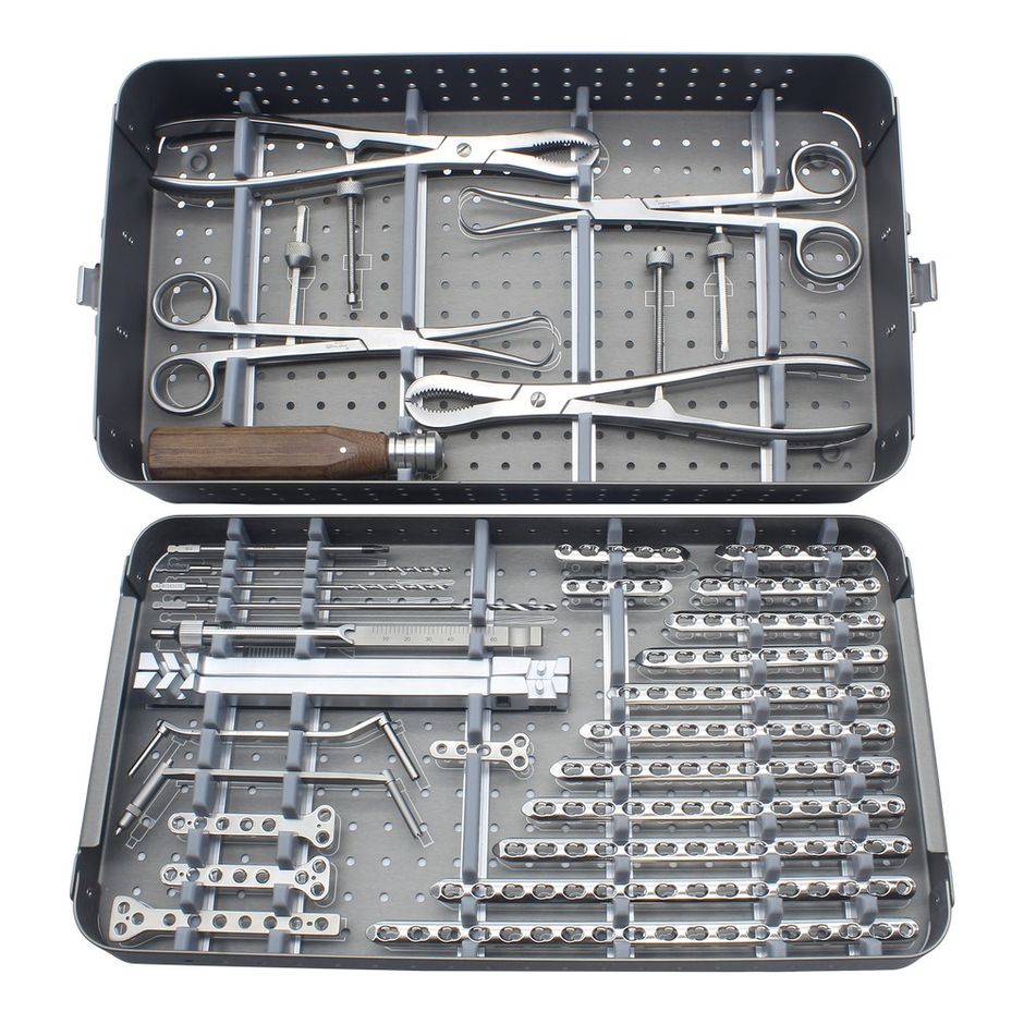 Loan Unit - Knight Benedikt 3.5mm Locking Compression Plating System