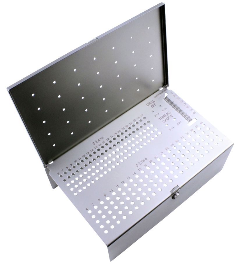 Knight Benedikt Screw Rack
